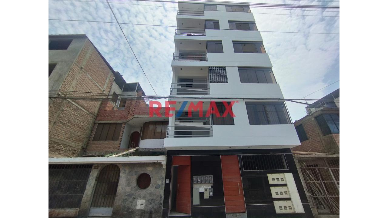 Vendo Departamento Amplio En 6To Piso 123.59M2 04Dorm En San Juan De Miraflores