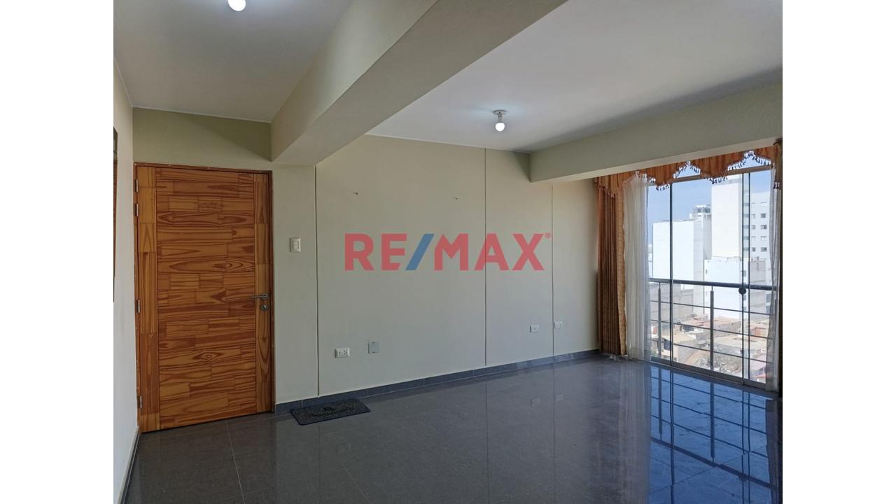Amplio Departamento En Alquiler Piso 10 En La Urb. San Andres A 2 Cuadras De La Av. España| Area 123.20M2| S/. 2,500 Soles