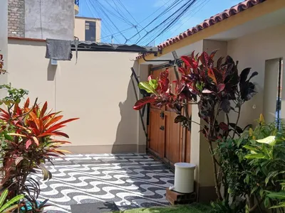 Casa en venta · Las Brisas, Lima · 95 m², 3 dorm.
