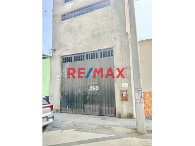 Almacén En Venta De 308 M² Cerca De Mesa Redonda