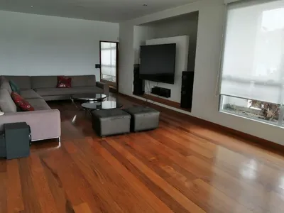 Venta de Casa en Santiago de Surco - Lima 4 Dormitorios