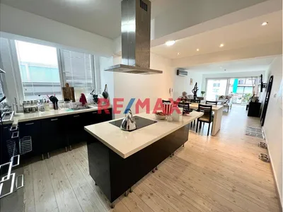 Venta De Hermoso Departamento - Miraflores