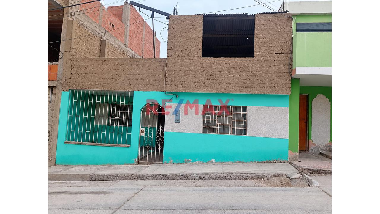 Venta De  Casa A Precio De Terreno