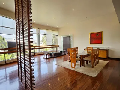 Venta de Departamento en Santiago de Surco - Lima 4 Dormitorios