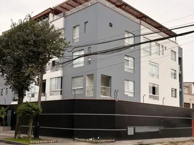 Departamento en venta · Jirón Navarra 410, Santiago de Surco · 315 m², 4 dorm.