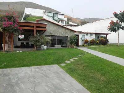 Venta de Casa en La Molina - Lima 4 Dormitorios