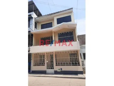 Venta de Casa en Lurigancho - Lima 5 Dormitorios 