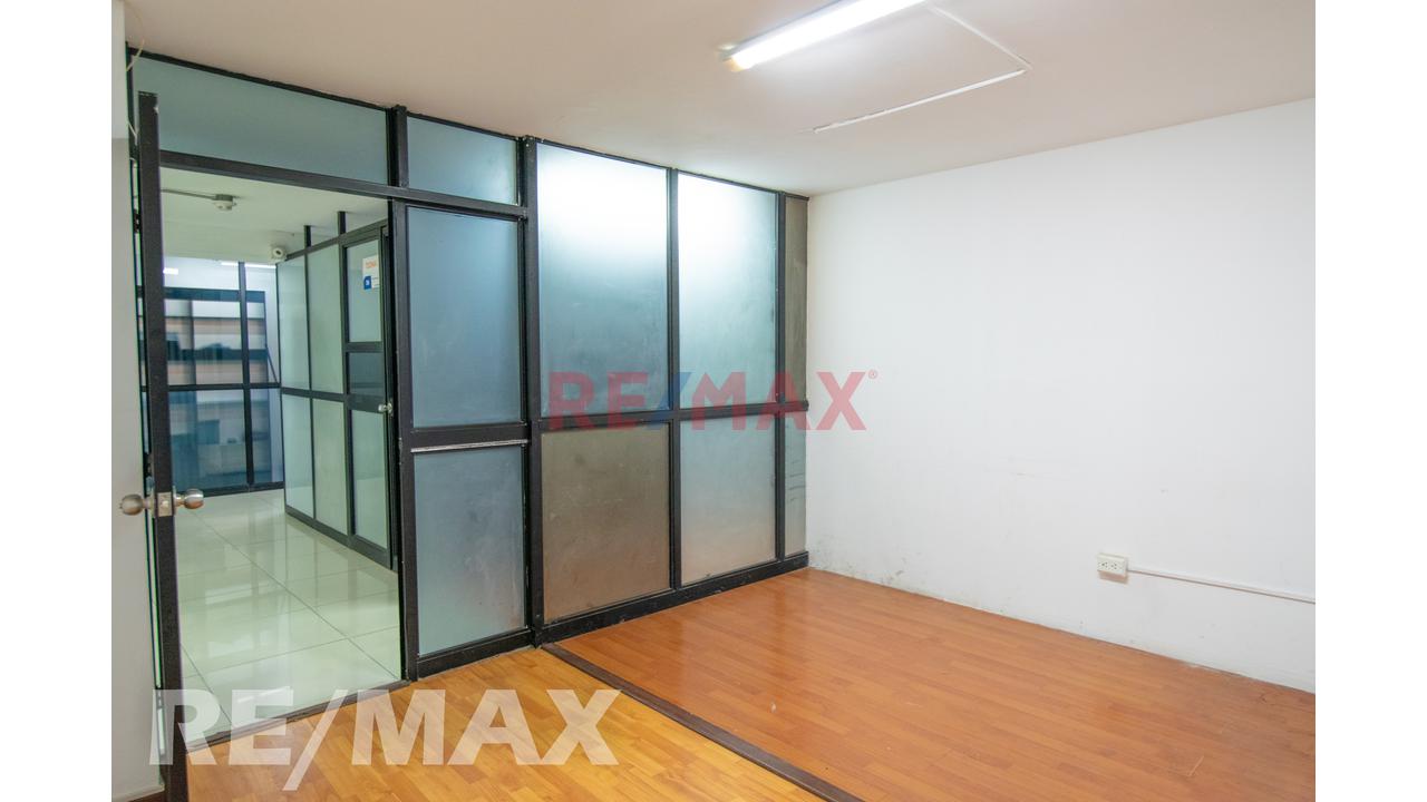 Alquiler De Oficinas Boutique  En Santa Anita 48 Mts