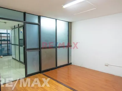 Oficina en alquiler · Av. Nicolás Ayllón 47, Ate · 48 m²