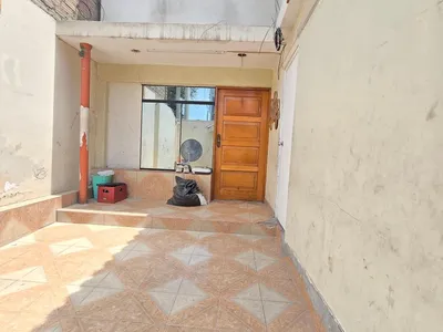 Venta de Casa en Ate - Lima 6 Dormitorios