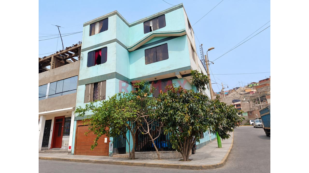 🏠 Venta De Casa De 3 Pisos + Azotea Frente A Parque | Ideal Para Inversión  📍 Urb. Arenal Alto – Canto Grande, San Juan De Lurigancho