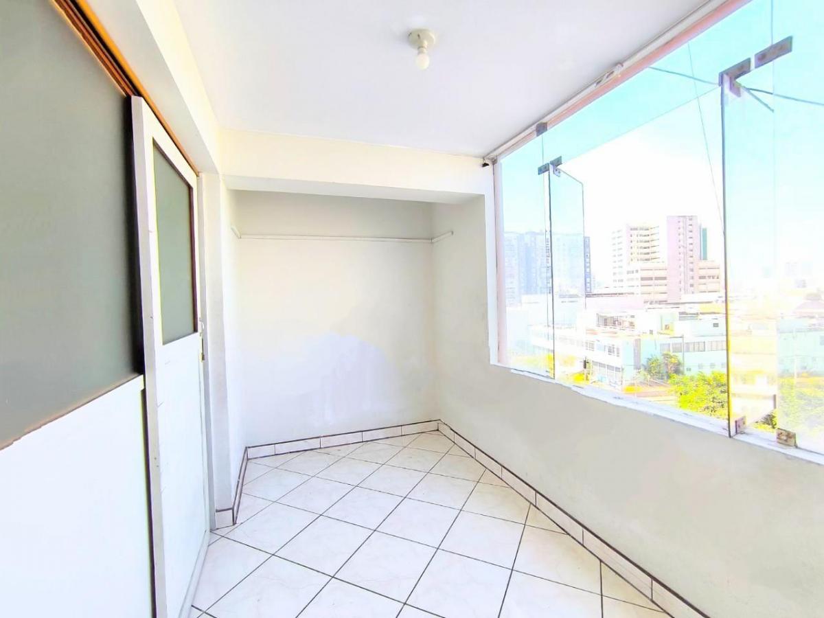 Venta de Oficina en Pueblo Libre - Lima 0 Dormitorio 