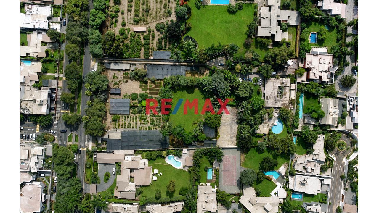 Exclusivo Terreno De 10,136.13 M² En La Molina – Excelente Oportunidad De Inversión Y Desarrollo
