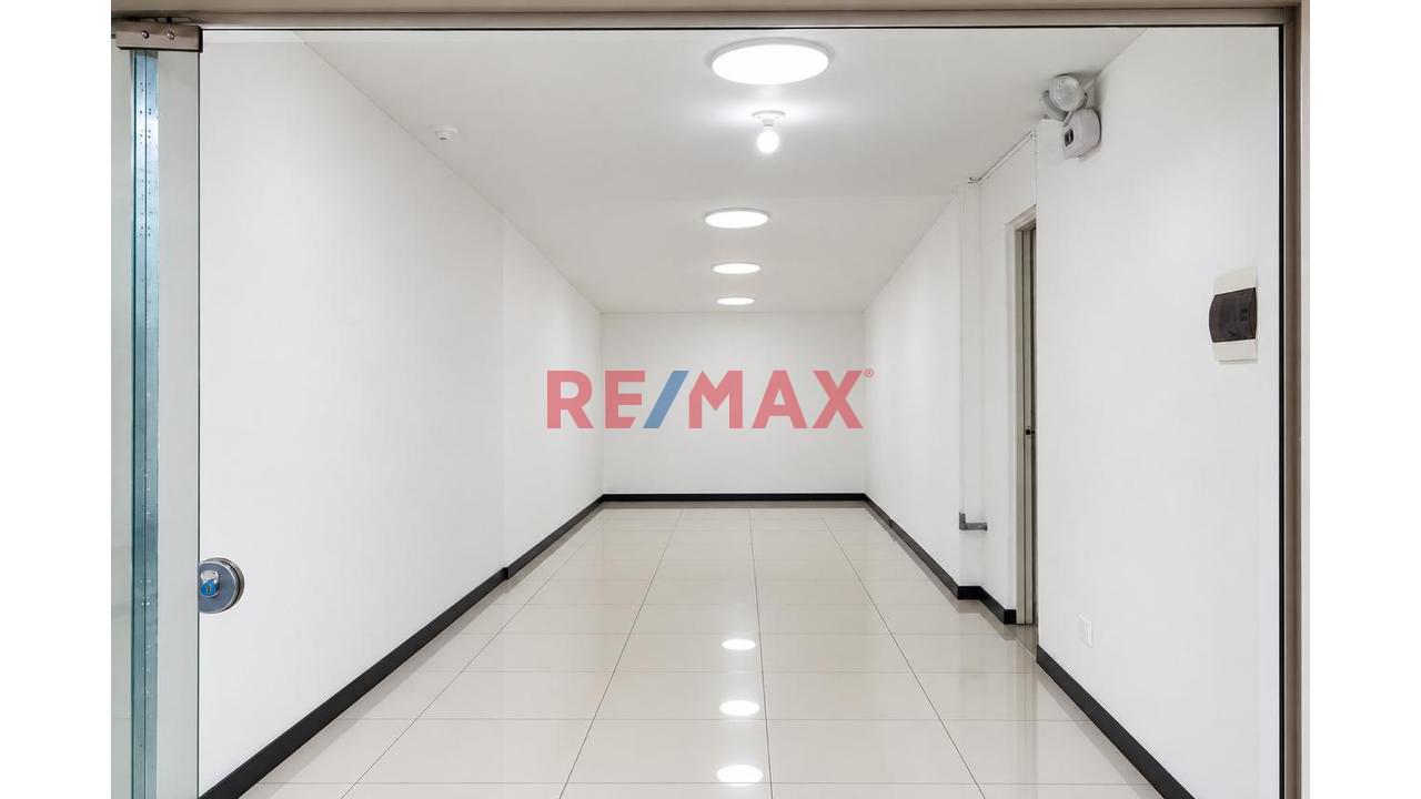 🏢¡Hermosos Locales En Alquiler En Miraflores, En Buena Zona Y Con Bastante Clientela!