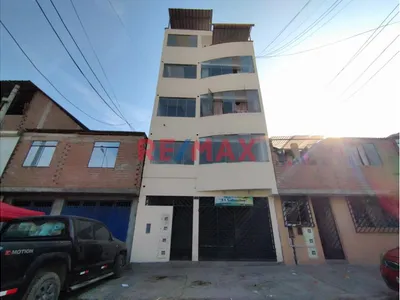 Edificio De 5 Pisos En Villa El Salvador: ¡Ideal Para Inversión O Vivienda! 🚀🏗️