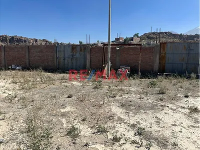 🏡 Terreno En Esquina De 300 M² En Villa Confraternidad – Alto Selva Alegre