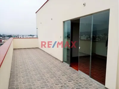 Vendo Triplex 185 M2. Surquillo (Limite Con Surco Y Miraflores)