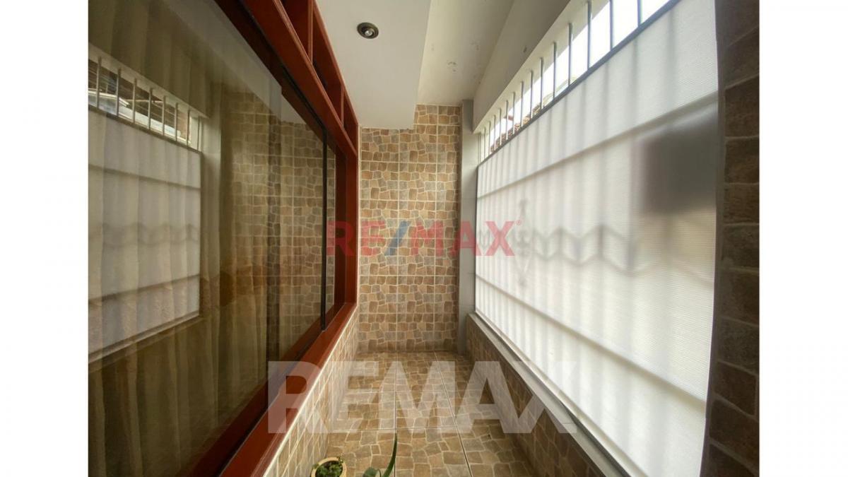 Venta de Departamento en Villa El Salvador - Lima 3 Dormitorios 
