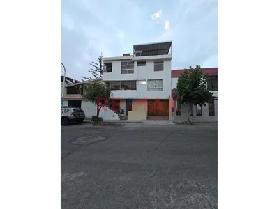 Vendo Casa En Urb. La Encalada
