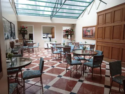 Venta de Local Comercial en San Isidro - Lima 57 Dormitorios 
