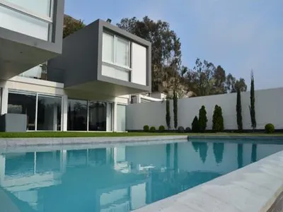 Venta de Casa en La Molina - Lima 4 Dormitorios