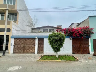Venta de Casa en Trujillo - Trujillo 8 Dormitorios 