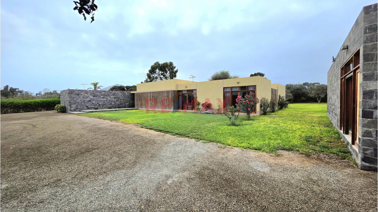 Venta - Casa De Campo- Exclusiva Oportunidad En Chilca – Fundo Los Tilos En Un Oasis De Paz (3,000 M²)