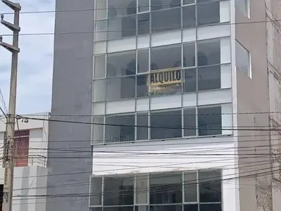 Alquiler de Oficina en Trujillo - Trujillo 0 Dormitorio 