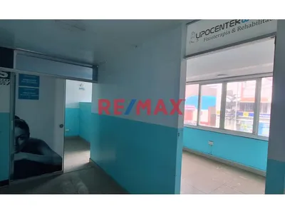 Se Alquila Local Comercial En 2Do Piso Con Vista A La Calle En Av. España - Trujillo - A Media Cuadra Del Cc Boulevard - S/2,600