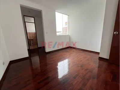 Venta de Departamento en Los Olivos - Lima 3 Dormitorios 