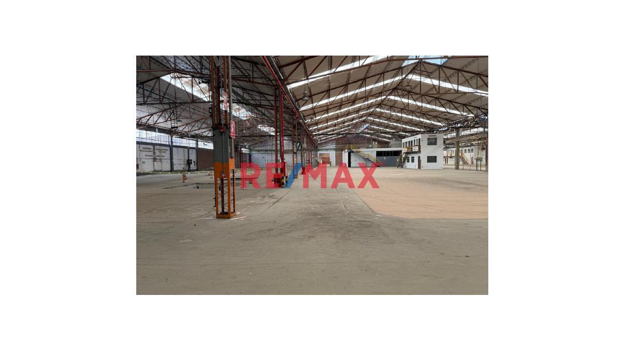 Alquiler De Almacén Industrial I2 De 3,228.77 M² – Av. Elmer Faucett, Callao