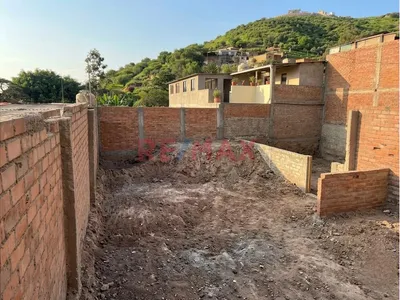 Terreno Urbano De 160 M² En Venta – Ventanilla