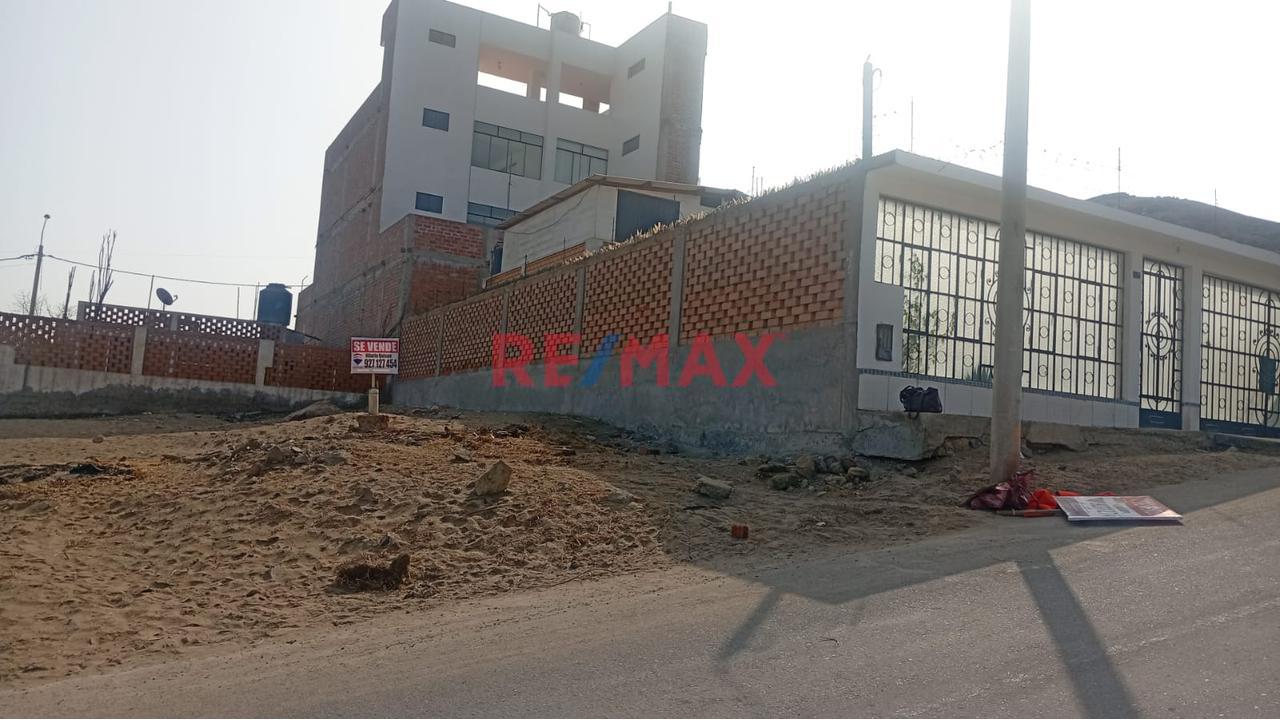 Terreno En Ocasión   Cerca De La Playa   Urbanizacion Los Educadores - Santa Rosa