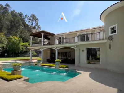 Venta de Casa en La Molina - Lima 8 Dormitorios