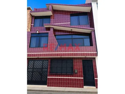 Habitación / Mini Departamento En Alquiler – 2.º Piso