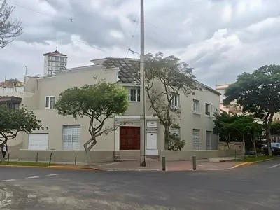 Alquiler de Casa en Miraflores - Lima 8 Dormitorios 