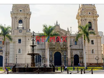 Venta De Departamento De 95 Mts Con Ingreso Independiente — Cercado De Lima