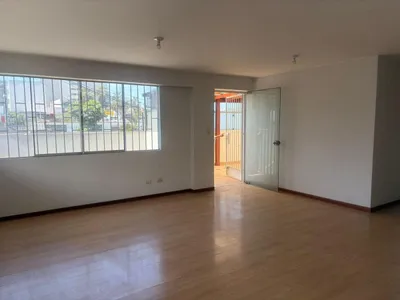 Venta de Departamento en Santiago de Surco - Lima 3 Dormitorios