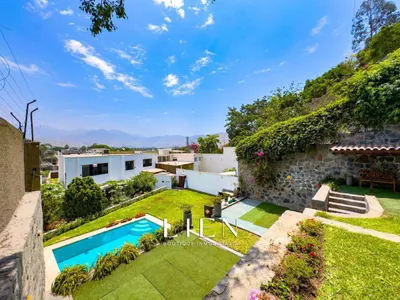 Venta de Casa en La Molina - Lima 4 Dormitorios