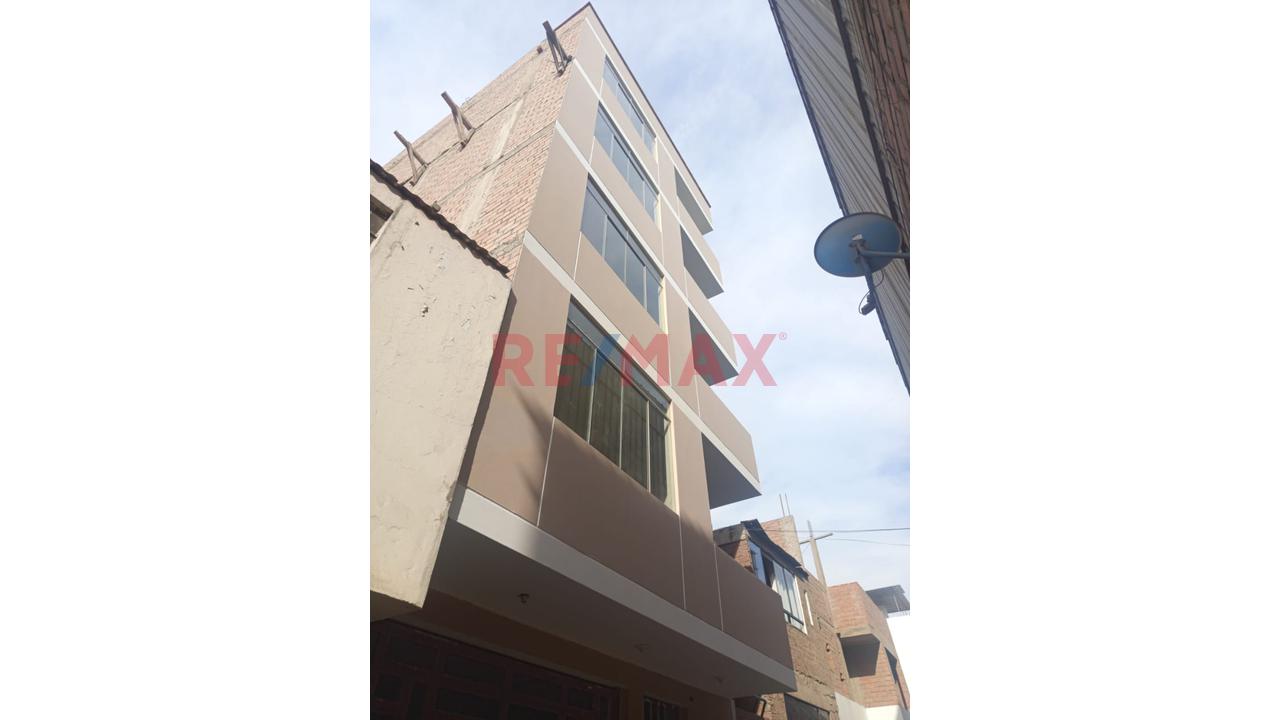 Vendo Edificio Como Terreno, 5 Departamentos Listos Para Generar Ingresos