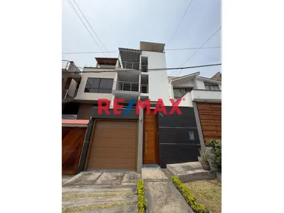 Se Vende Hermosa Casa En La Molina