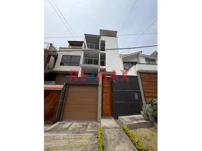 Se Vende Hermosa Casa En La Molina