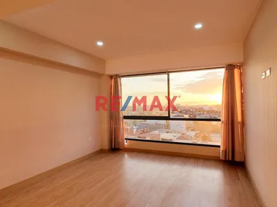 San Miguel | Moderno Depa De 2 Dorm. + Estudio