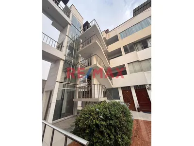 Venta De Departamento En Zona Comercial De Chaclacayo
