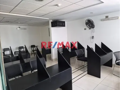 Alquiler De Oficina En Zona Comercial