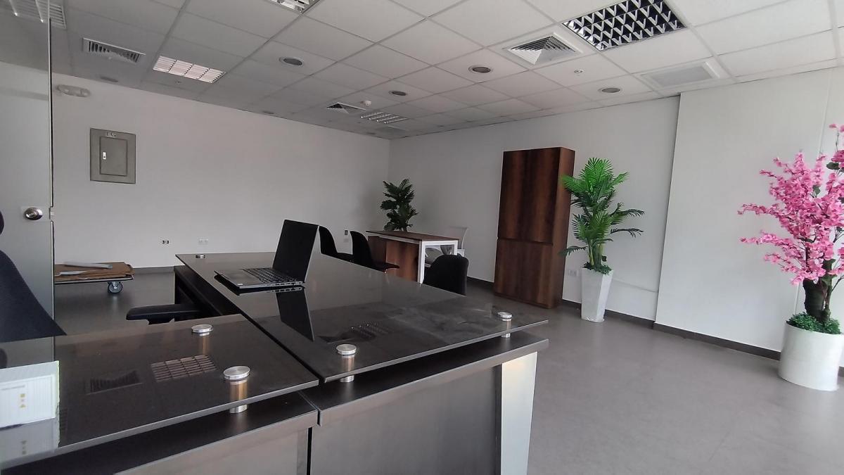 Venta de Oficina en San Isidro - Lima 0 Dormitorio 