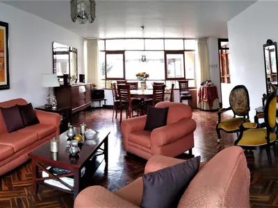 Venta de Casa en Santiago de Surco - Lima 3 Dormitorios