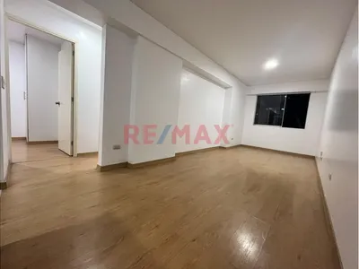 Departamento De 2 Hab En Surquillo Barrio Medico
