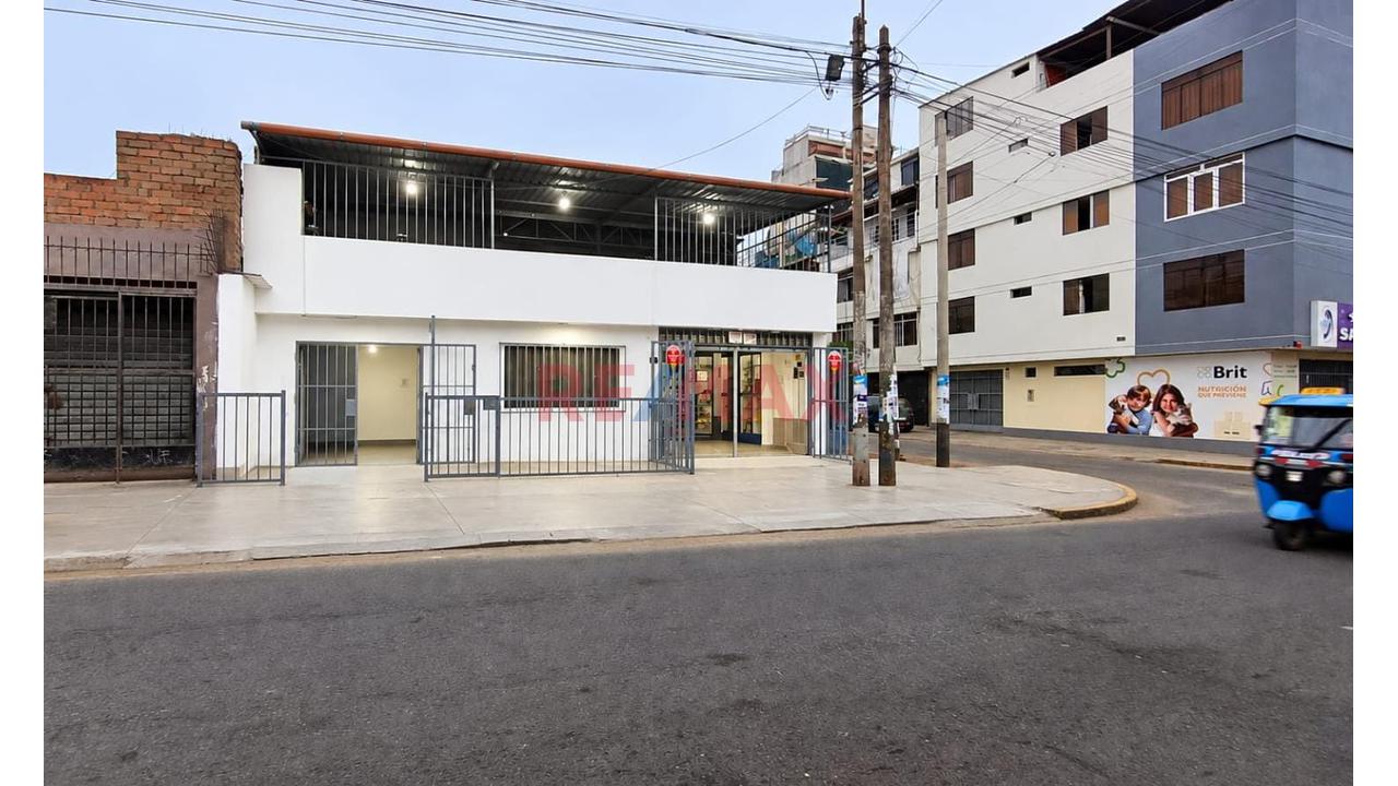 ¡Alquilo Local  Comercial En San Juan De Miraflores Av. Cesar Canevaro 354B