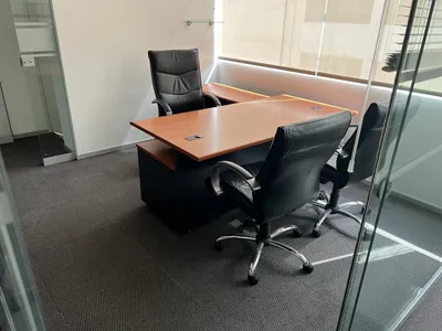 Alquiler de Oficina en Santiago de Surco - Lima 0 Dormitorio 